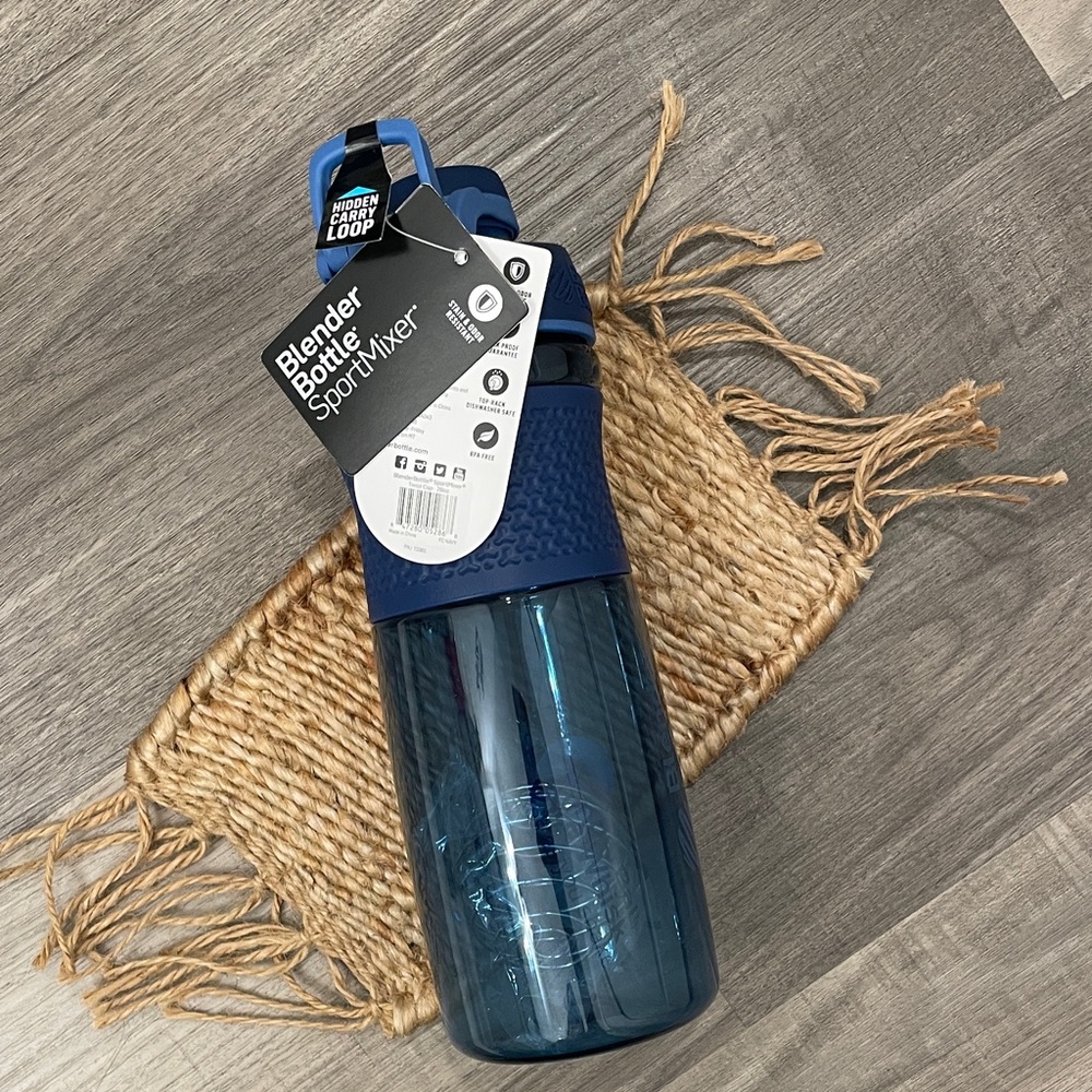 BlenderBottle SportMixer Blue Bottle NWT